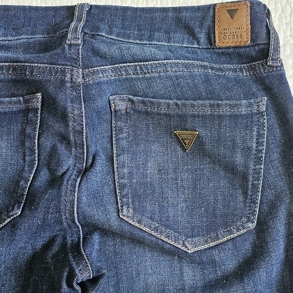 Guess Power Curvy Mid Jeans - Picture 6 of 8